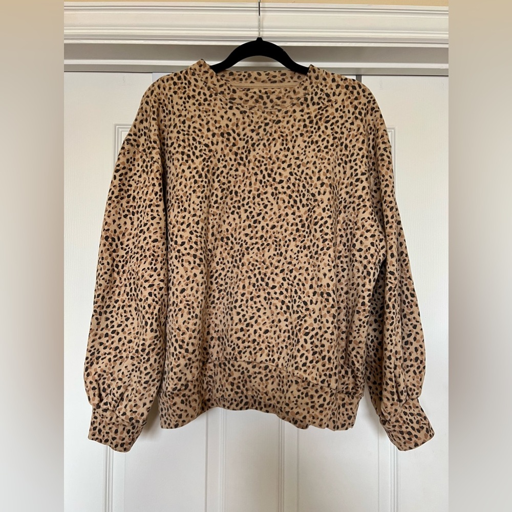 Abercrombie & Fitch Soft AF Leopard Print Sweatshirt. Size Large.